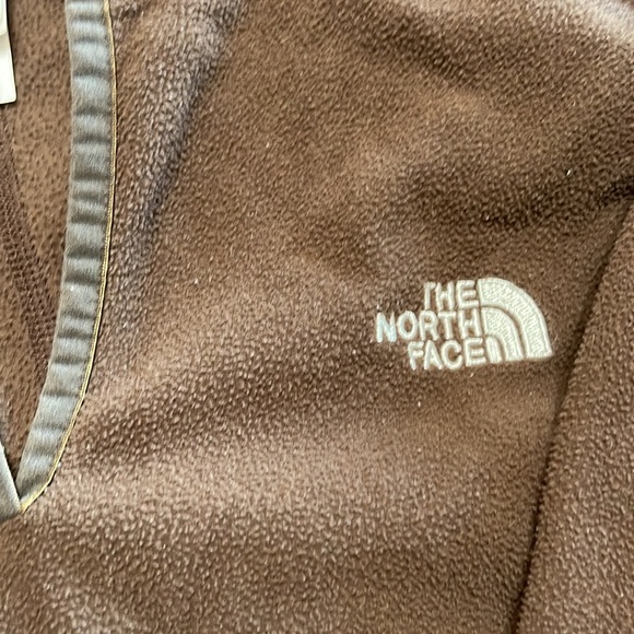 North Face Fleece - Picture 2 of 4